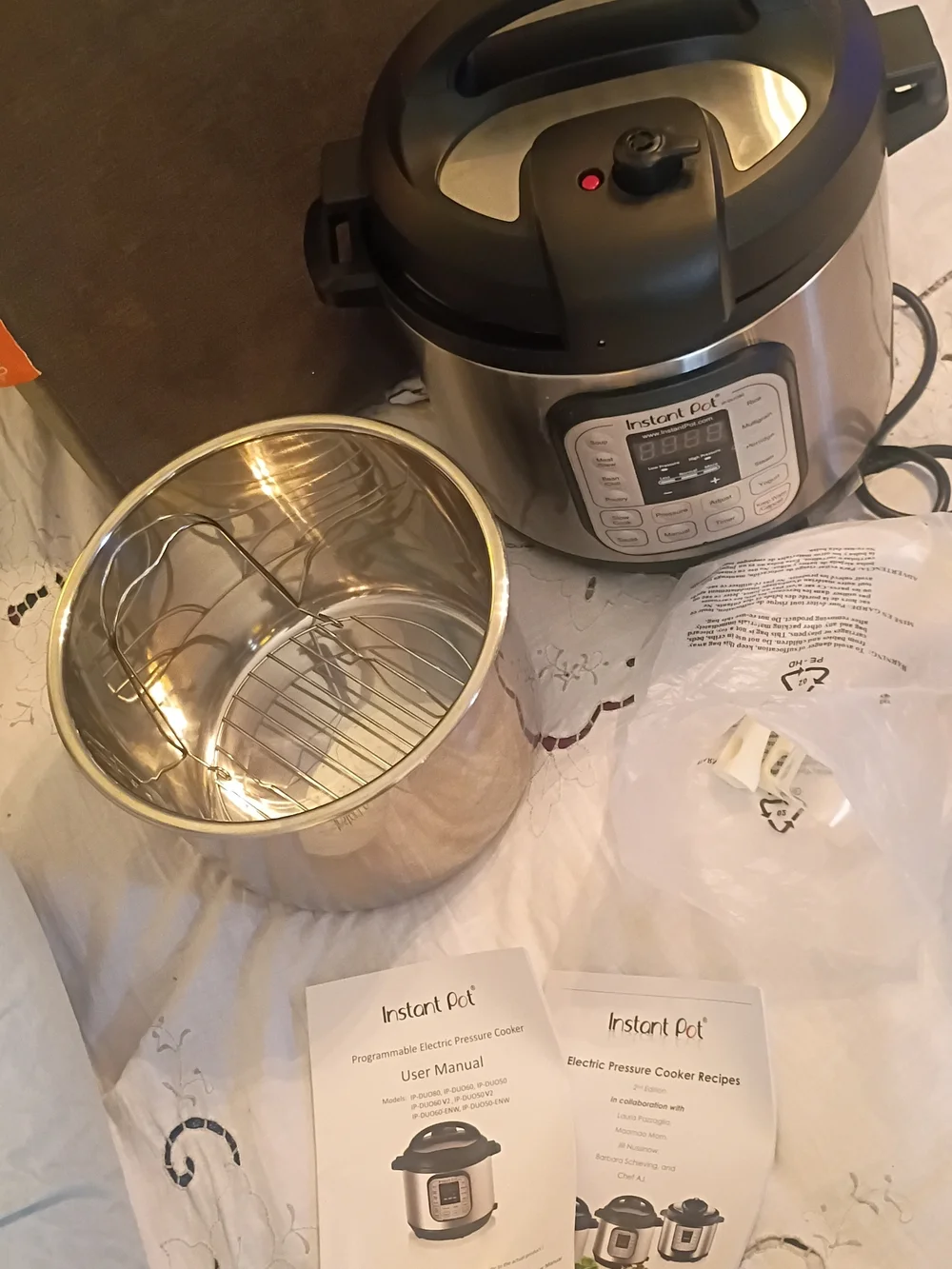 Insta Pot Electric Pressure Cooker - Stainless Steel & Black